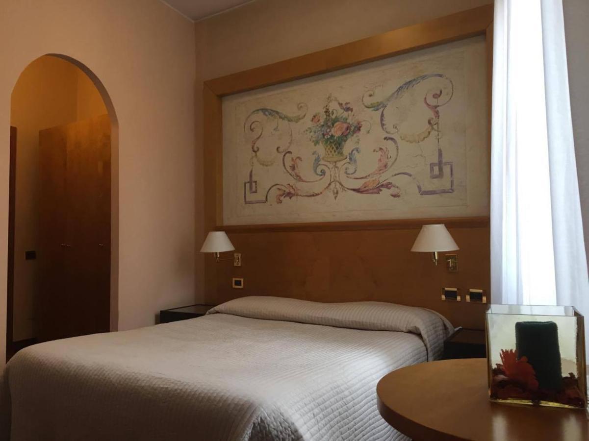 Residence La Fenice Padova Esterno foto