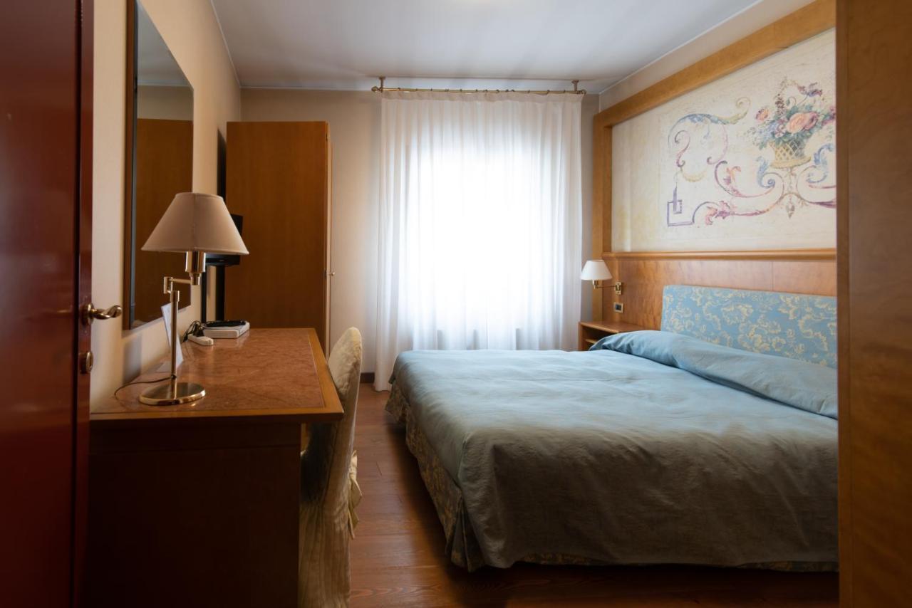Residence La Fenice Padova Esterno foto